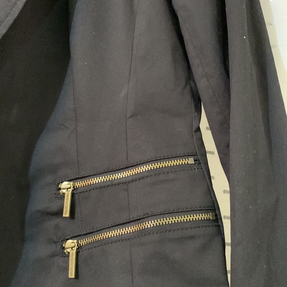 🌟Host Pick✨MICHAEL Michael Kors-Asymmetrical Fitted Blazer EUC - Picture 7 of 10